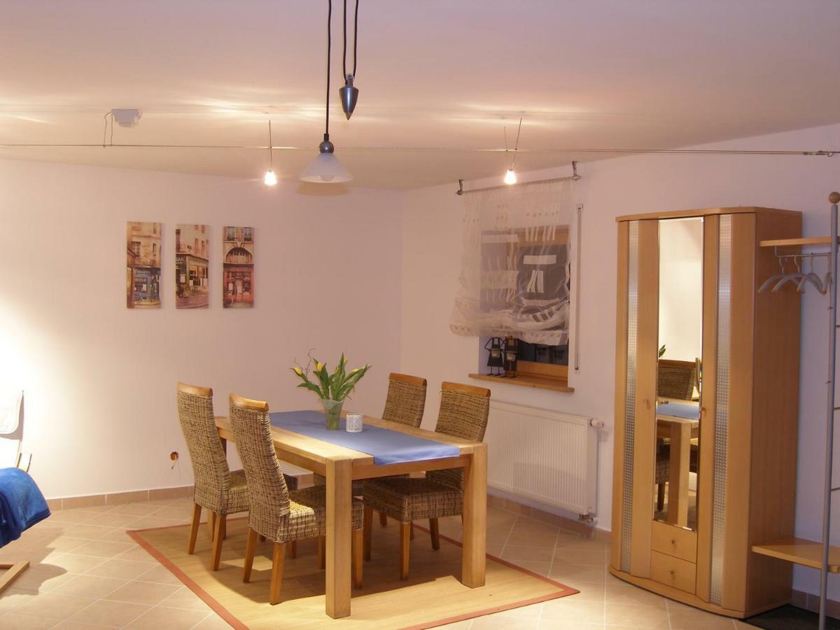 Ferienwohnung Stettfeld 외부 사진